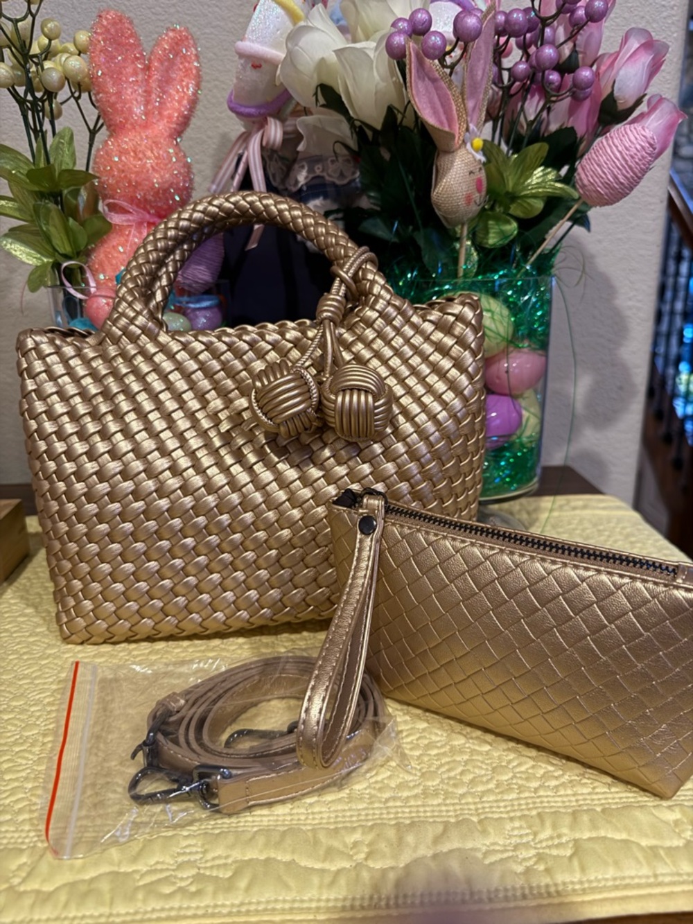 Stunning New gold color woven bag for fashion and function